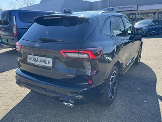 Ford Kuga Ford Kuga 2.5 PHEV ST-Line X SCI | 243pk |  Panoramadak + Technology Pack + Winter Pack + Wegklapbare trekhaak + 19 inch lichtmetalen velgen | Agate black | 2.100 kg trekgewicht - afbeelding nr 3