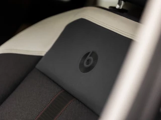 Volkswagen Polo Automaat (SCHUIFDAK, APPLE CARPLAY, GROOT NAVI, CLIMATE, BEATS AUDIO, LEDER, SPORTSTOELEN, GETINT GLAS, LM VELGEN, DAB+, ADAPTIVE CRUISE, NIEUWE APK, NIEUWSTAAT) - afbeelding nr 33