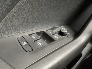 Volkswagen T-Cross Adaptive Cruise | Stoelverwarming | LED | Camera - afbeelding nr 23