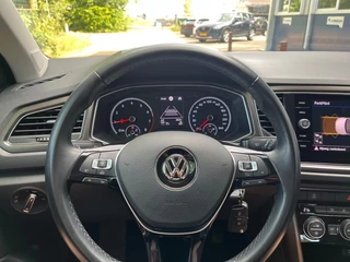 Volkswagen T-Roc Volkswagen T-Roc 1.0 TSI STYLE / NAVI / CARPLAY / ADAP. CRUISE / 18'' LMV / DAB / PDC - afbeelding nr 11