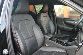 Volvo XC40 Volvo XC40 T5 Recharge R-Design | Black Edition | Leder | Parkeercamera | Stoelverwarming | Pilot Assist | Keyless - afbeelding nr 31