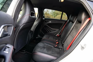 Mercedes-Benz CLA Mercedes CLA 45 AMG 361PK Shooting Brake 4MATIC Xenon Navi Stoelverwarming - afbeelding nr 18