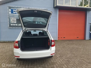 Škoda Octavia Skoda Octavia Combi 1.0 TSI Style Business Sport DSG-7. Vol! - afbeelding nr 45
