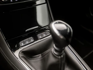 Opel Grandland X (APPLE CARPLAY, GROOT NAVI, STUUR/STOELVERWARMING, CAMERA, LEDER, SPORTSTOELEN, LED KOPLAMPEN, PARKEERSENSOREN, NIEUWE APK, NIEUWSTAAT) - afbeelding nr 29