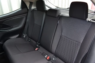 Toyota Yaris Toyota Yaris 1.5 Hybrid Dynamic LED/Camera/Navi/1e eigenaar - afbeelding nr 11
