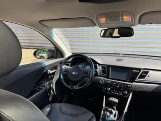 Kia Niro Kia Niro 1.6 GDI H. Execut.L Airco Leder Trekhaak Carplay Navi Adap Cruise - afbeelding nr 4