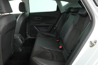 SEAT Leon SEAT Leon 1.4 TSI FR | Panoramadak | Stoelverwarming |  Carplay | Alcantara | Full LED | Navigatie | Sportstoelen | PDC | Climate control - afbeelding nr 6
