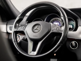 Mercedes-Benz E-Klasse 184Pk Automaat (PANORAMADAK, NAVIGATIE, CLIMATE, LEDER, STOELVERWARMING, SPORTSTOELEN, PARKEERSENSOREN, ZWART HEMEL, NIEUWE APK, NIEUWSTAAT) - afbeelding nr 20