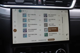 Jaguar F-PACE Jaguar F-PACE 2.0 P400e PHEV R-Dynamic S / 360Camera / Leder / Virtual Cockpit / 19'' / Blackpack / DAB / Stoelverwarming / Cruise Control - afbeelding nr 25