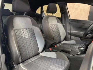 Volkswagen Taigo Volkswagen TAIGO 1.5 TSI R-Line | pano | ACC | CarPlay | Navi | Automaat | Virtual - afbeelding nr 13