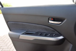 Suzuki Vitara Suzuki Vitara 1.4 Boosterjet Style Smart Hybrid | kunstlederen/alcantara bekleding | Parkeersensoren | Apple Carplay/Android Auto | - afbeelding nr 18