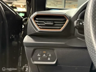 CUPRA Leon Sportstourer CUPRA Leon Sportstourer 1.5 eTSI | PANO | CARPLAY| AD. CRUIS - afbeelding nr 51