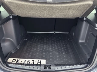 Dacia Duster Dacia Duster TCe 125 PK4x2 Blackshadow / CAMERA / DEALER ONDERHOUDEN / NAVI / LEDER / FULL OPTION - afbeelding nr 14