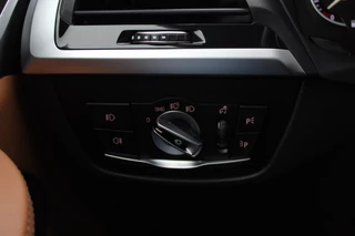 BMW X3 BMW X3 xDrive30i High Exe. M Sport / Trekhaak / Panoramadak / 360Camera / Head-up / Keyless / 20'' / Leder / Navigatie / ACC / Dodehoek / DAB / Stoelverwarming - afbeelding nr 35