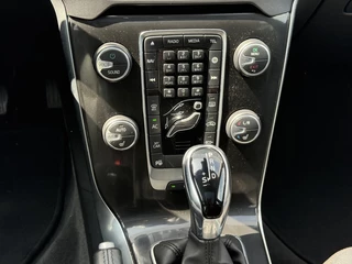 Volvo V40 Volvo V40 Cross Country T3 153PK AUT6 Polar+ Luxury| Leder|Pano| Camera| Trekhaak|DAB+|K - afbeelding nr 19