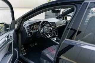 Volkswagen Golf Volkswagen Golf 2.0 TSI GTI TCR Pano Dsg Akrapovic - afbeelding nr 21
