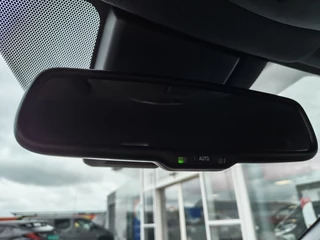 Toyota C-HR Toyota C-HR 1.8 Hybrid Style Luxury | JBL | Vol Leder | Navi | Blind Spot | - afbeelding nr 25