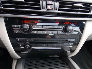 BMW X5 BMW X5 xDrive50i High Executive individual M-sport - afbeelding nr 22