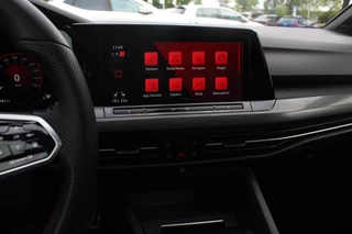 Volkswagen Golf Volkswagen Golf 2.0 TSI GTI Clubsport / Panoramadak / Camera / Head-up / 19'' / IQ Lights / Keyless / Dodehoek / DAB / Stoelverwarming / ACC - afbeelding nr 19