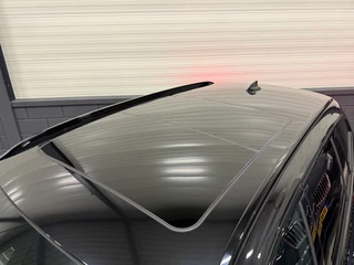 BMW 3 Serie BMW 3 Serie Touring 330e xDrive M-Sport PANO/LASER/360CAMERA/ADAPTIVE M-ONDERSTEL/ACC/LEER-ALCANTARA/19