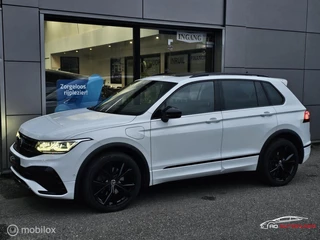 Volkswagen Tiguan 1.4 TSI eHybrid 3x R-line Panorama/Keyless/Black style