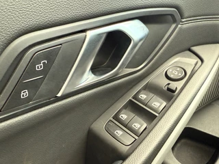 BMW 3 Serie BMW 3-serie 320i BNS Edit Navi|Sportstoelen|Apple Carplay|Dealer Onderhouden - afbeelding nr 19