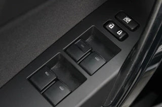 Toyota Auris Toyota Auris 1.8 Hybrid Dynamic | Navigatie | Clima | Camera - afbeelding nr 26