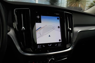 Volvo V60 ➡️ Volvo V60 2.0 D3 Momentum | 1e eigenaar | inc BTW | Led | Camera | DAB | Navi | Cruise-control | Stuurverwarming | Stoelverwarming | PDC | 150 pk | - afbeelding nr 18