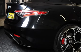 Alfa Romeo Giulia Alfa Romeo GIULIA 2.0 T GME AWD Tributo Italiano / FACELIFT / Digital Cockpit / Acc / HK / Leder / Elek Stoelen / Camera / 19 Inch - afbeelding nr 42