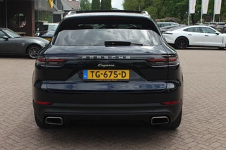 Porsche Cayenne Porsche Cayenne 3.0 E-Hybrid / Panoramadak / 360Camera / Luchtvering / 21'' / Softclose / Keyless / Sportchrono / Stuurverwarming / Stuurverwarming / DAB / Stoelverwarming / ACC - afbeelding nr 14