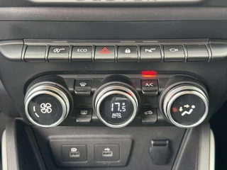 Dacia Duster Dacia DUSTER 1.3 TCe Extreme Automaat Camera Navigatie Carplay Clima Cruise Leder - afbeelding nr 7