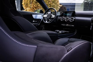 Mercedes-Benz A-Klasse Mercedes A-klasse A250e AMG|PANO|18''|CARPLAY|PLUG-IN|SFEERV - afbeelding nr 18