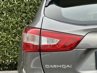 Nissan QASHQAI Nissan Qashqai 1.6 dCi ACENTA, NAVI, CRUISE, CAMERA, LANE ASSIST, ECC-AIRCO, STOELVERWARMING, TREKHAAK, LICHTMETAAL 17