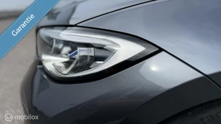 BMW 3 Serie BMW 330i Touring High Executive | M Pakket | Shadowline | H&R | Standkachel | Display Key - afbeelding nr 18
