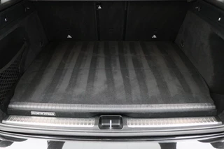 Mercedes-Benz GLC Mercedes-Benz GLC 350e 4MATIC Premium Plus AMG Leer, Head-up, Camera, Cruise, Navigatie, Bluetooth, 20'' - afbeelding nr 13