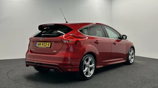 Ford Focus Ford Focus 1.5 Titanium Edition LEER CAMERA 180 PK UNIEK - afbeelding nr 5