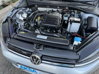 Volkswagen Golf Volkswagen Golf 1.0 TSI Sound 110pk DSG ACC Navi CarPlay Stlvw PDC - afbeelding nr 4