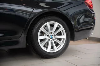 BMW 5 Serie BMW 5-serie Touring 520i 184 PK|M-Sport Executive|Org NL|1ste Eig|Leder|Navi Pro|Xenon|Dealer Onderhouden - afbeelding nr 29