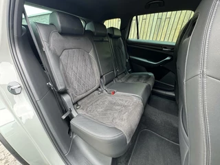 Škoda Kodiaq Skoda Kodiaq 1.5 TSI Sportline Automaat | Trekhaak uitklapbaar | Grootscherm navigatiesysteem | Stoelverwarming | Adaptieve cruise control | Dode hoek detectie | Canton HiFi | LED | Achteruitrijcamera | Parkeersensoren voor en achter - afbeelding nr 44