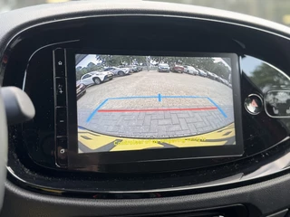 Toyota Aygo Navigatie, Voorstoelen verwarmd, camera , All-in Rijklaarprijs - afbeelding nr 7