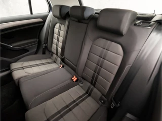 Volkswagen Golf Volkswagen Golf 1.0 TSI Sportline (NAVIGATIE, CLIMATE, CAMERA, SPORTSTOELEN, LM VELGEN, PARKEERSENSOREN, CRUISE, NIEUWE APK, NIEUWSTAAT) - afbeelding nr 14