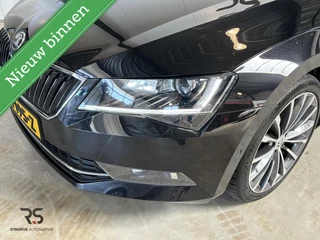 Škoda Superb Skoda Superb Combi 2.0 TDI 150 pk DSG Style Buss. | Navi | Pano | ACC | LED | Leder | Canton | 19