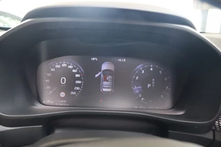 Volvo XC40 Volvo XC40 1.5 T3 R-Design | Schuifdak | Audi H&K | Camera - afbeelding nr 14