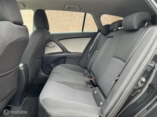 Toyota Avensis Toyota Avensis 1.8 VVT-i Dynamic | Camera| Stoelverw| AUT - afbeelding nr 13