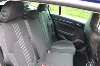 Renault Mégane Estate Renault Megane Estate 1.6 dCi GT-Line bose dab+ android auto apple carplay climate&cruise control trekhaak sfeerverlichting - afbeelding nr 35