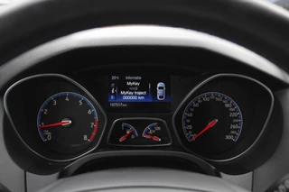 Ford Focus Ford Focus 2.3 RS / Milltek / Recaro Schaalstoelen / Camera / 19'' / Stuurverwarming / DAB / Cruise Control - afbeelding nr 18
