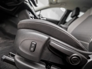 Opel Astra Opel Astra Sports Tourer 1.2 Sport (APPLE CARPLAY, NAVIGATIE, CLIMATE, CAMERA, ADAPTIVE CRUISE, SPORTSTOELEN, GETINT GLAS, LEDER, TREKHAAK, NIEUWSTAAT) - afbeelding nr 29