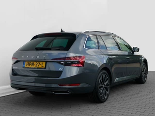 Škoda Superb Skoda Superb Combi 1.4 TSI iV 218pk Laurin & Klement | Leder | Panoramadak | 360 Camera | Trekhaak - afbeelding nr 3