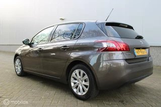 Peugeot 308 Peugeot 308 1.2 PureTech Style Automaat, Pdc, Donker glas, Clima, Navi, Trekhaak, Cruise. - afbeelding nr 5