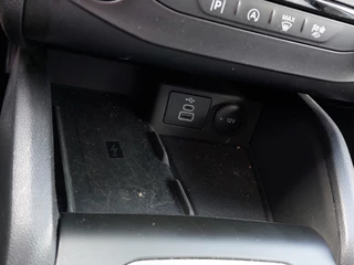 Ford Focus 1.0 EcoBoost 125pk Hybrid Titanium X | Navi | Apple Carplay + Android Auto | Clima | Cruise | Led Koplampen | Pdc V+A+Camera | Stoel+Stuurwielverwarming | Privacy Glass | 16''lm - afbeelding nr 15